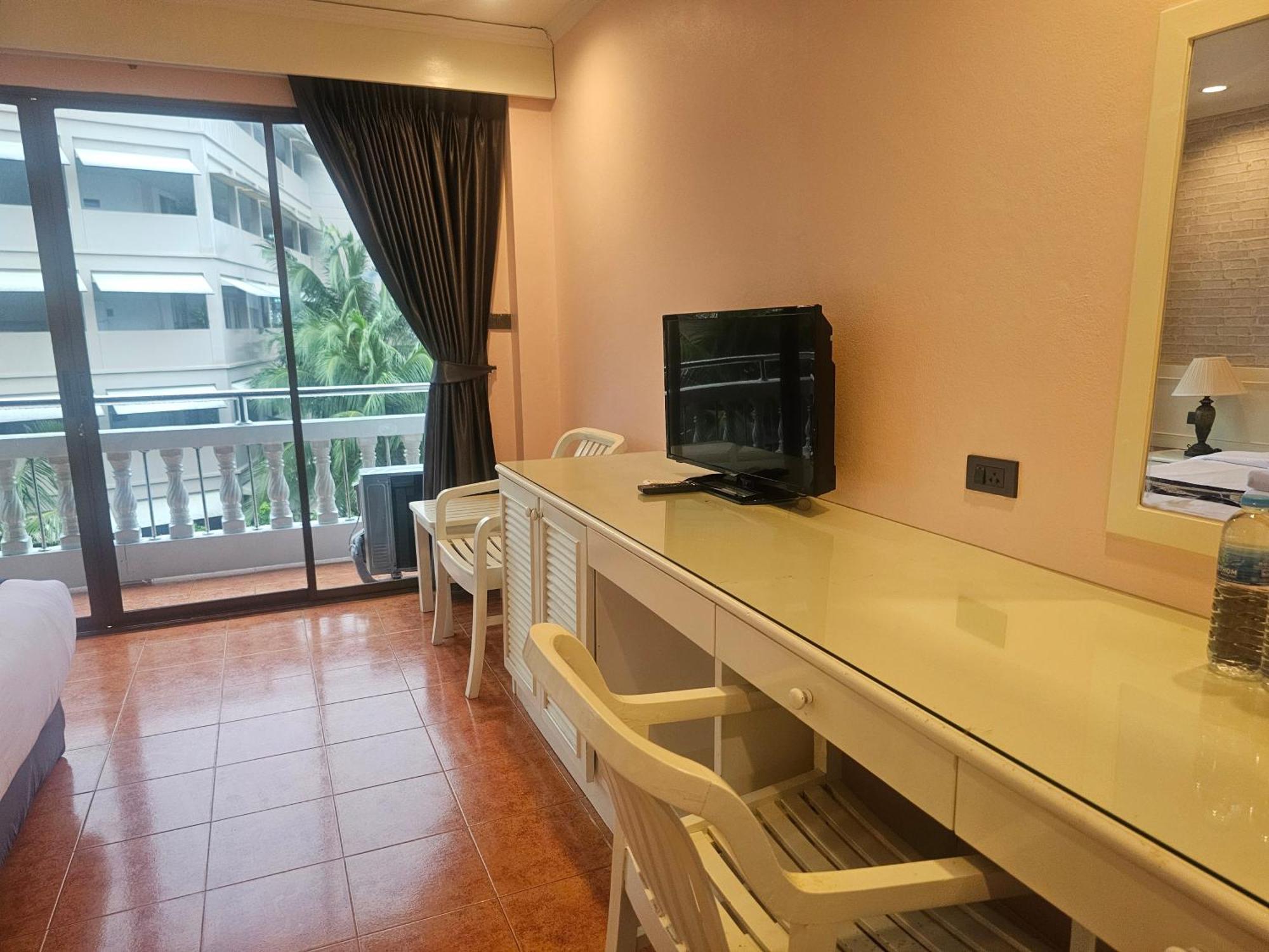 Patong Central Residence And Apartment Zewnętrze zdjęcie